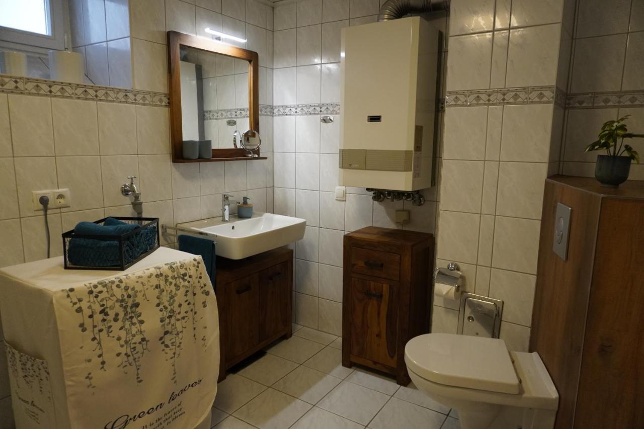 Apartamento Hedwigs Hexenhaeuschen Kruft Exterior foto